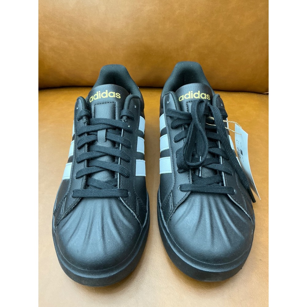 Adidas Streettalk Sneaker Womens 9 Black Excellent Low Top  Gold Logo - Picture 2 of 8